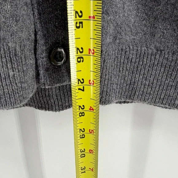 Brooks Brothers Mens 42 Lambswool Cardigan Sweater Grey Knitted in England VNeck - Picture 5 of 7